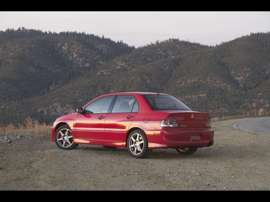  Mitsubishi Lancer Evolution RS 2004 года  (фото 13 из 20)